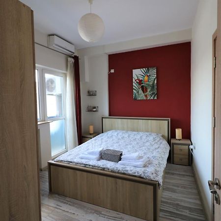 Charming Cozy Apartment - Old Town - Free Minibar Bucureşti Ngoại thất bức ảnh