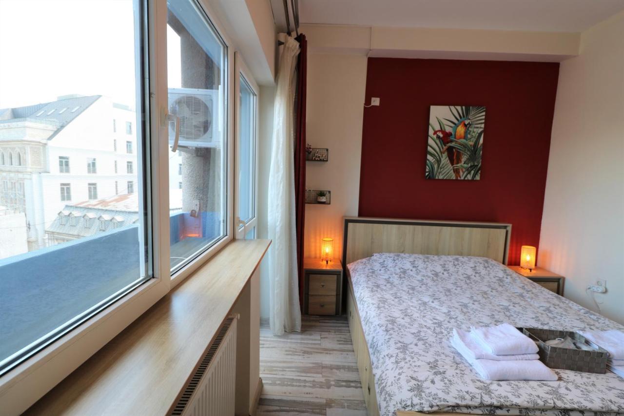 Charming Cozy Apartment - Old Town - Free Minibar Bucureşti Ngoại thất bức ảnh