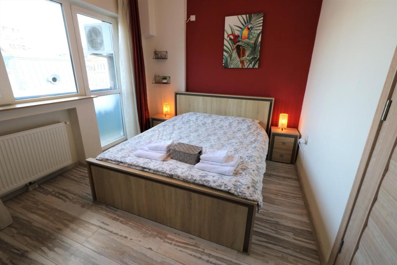 Charming Cozy Apartment - Old Town - Free Minibar Bucureşti Ngoại thất bức ảnh