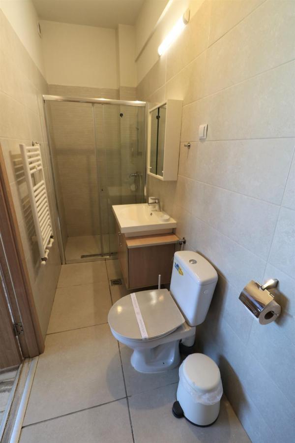 Charming Cozy Apartment - Old Town - Free Minibar Bucureşti Ngoại thất bức ảnh