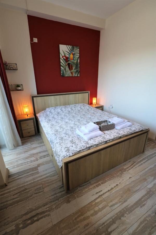 Charming Cozy Apartment - Old Town - Free Minibar Bucureşti Ngoại thất bức ảnh